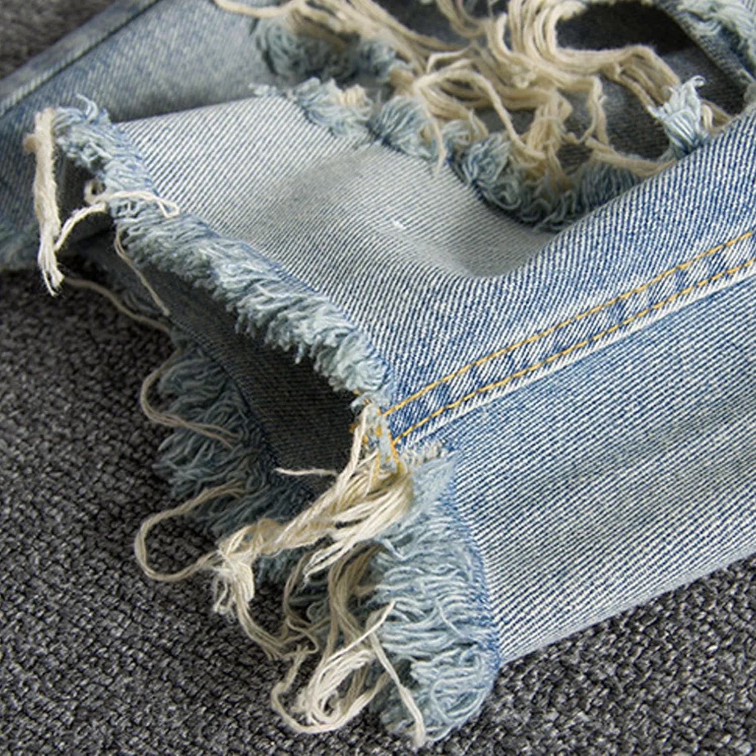 Men's Street Style Jean Shorts Fashion Ripped Knee Lenght Half Jeans Distressed Classic Fit Frayed Short Jean Pants